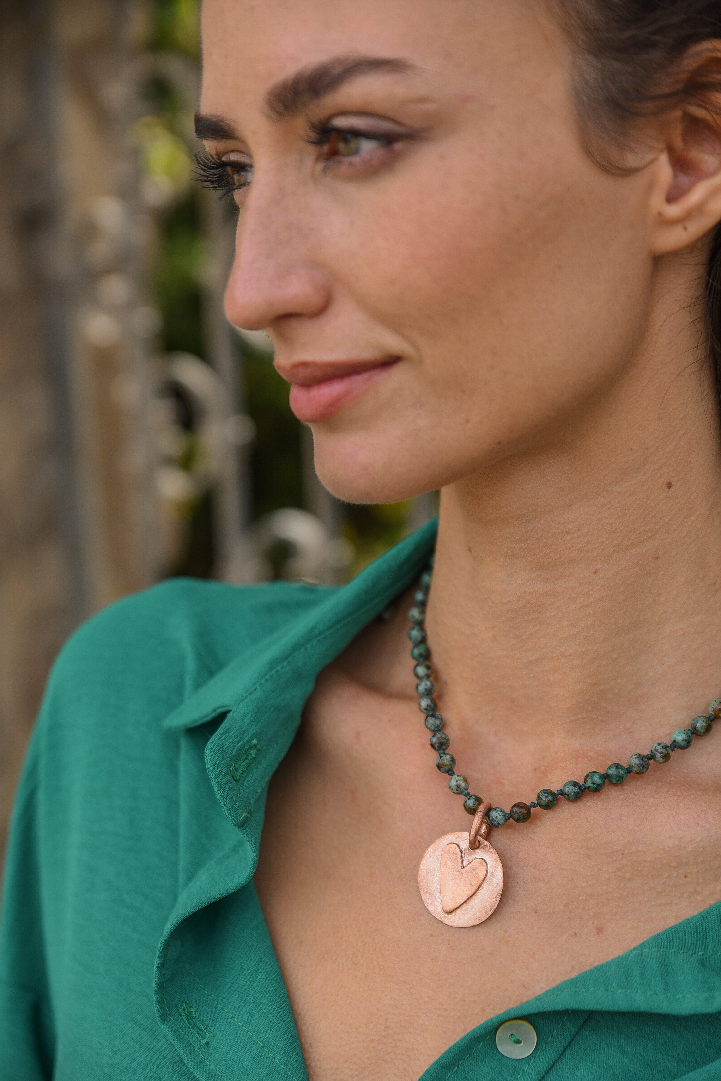 COLLAR PIEDRA JASPE CORAZON COBRE