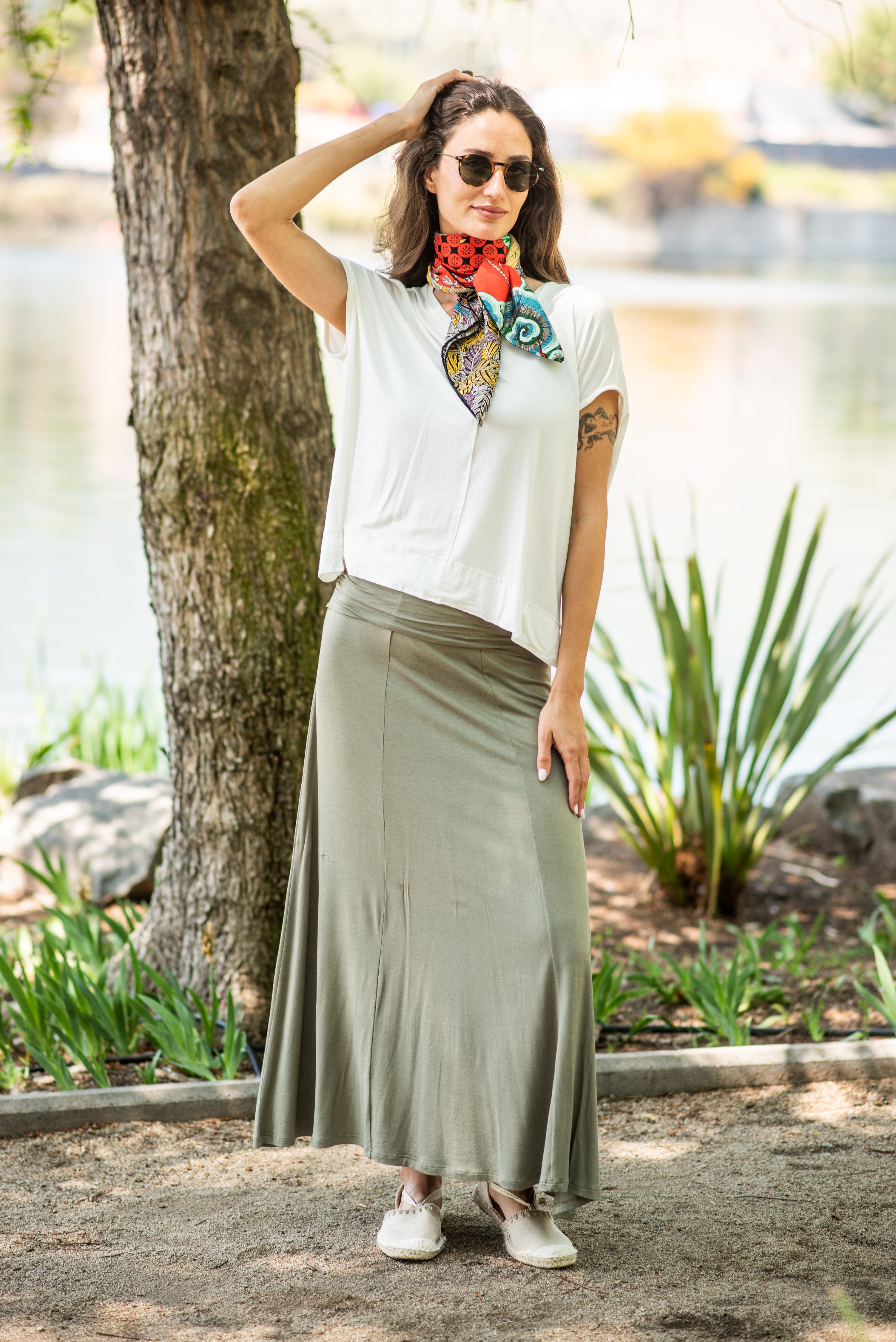 POLLERA PRETINA RECOGIDA