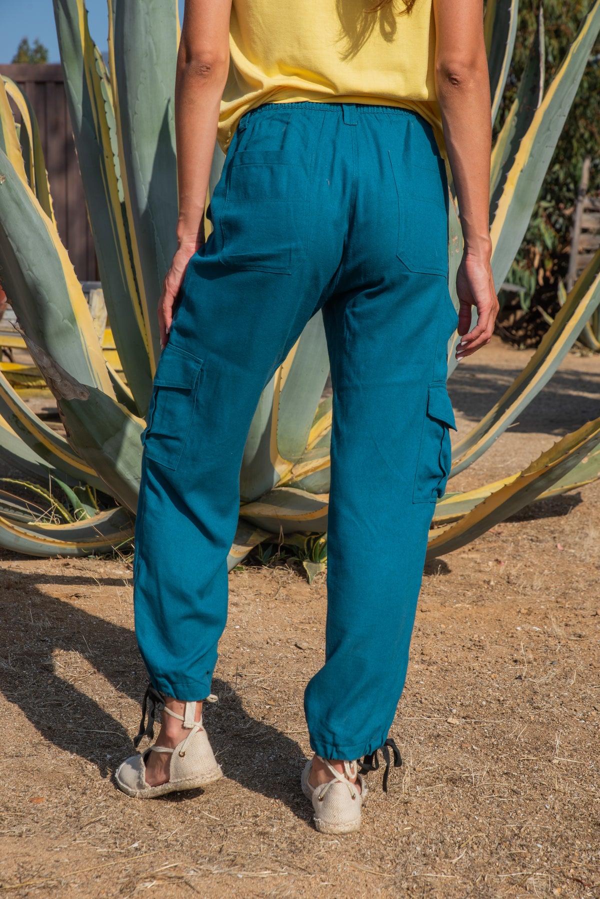 PANTALÓN LINO CARGO PETRÓLEO
