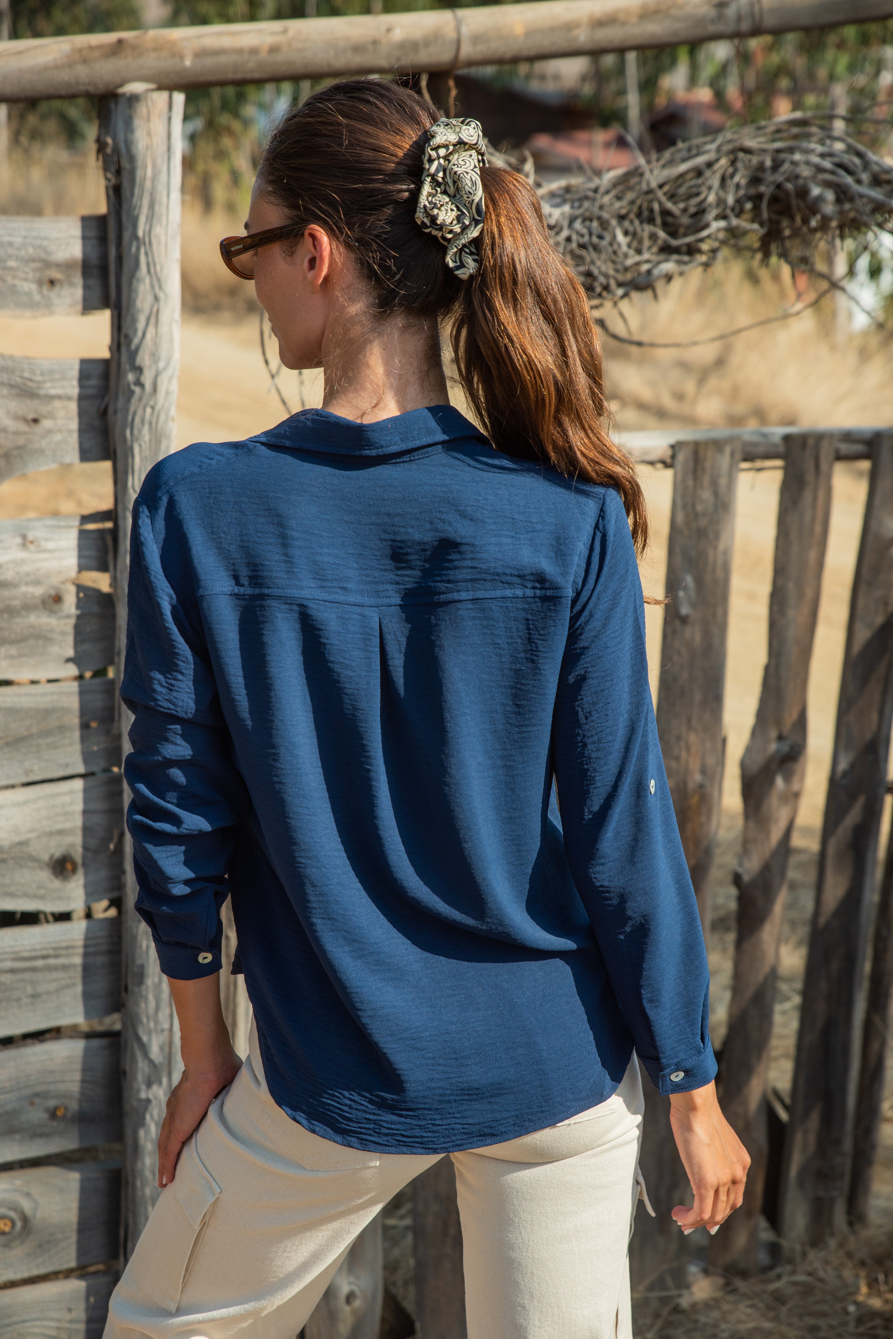BLUSA BOLSILLO AZUL