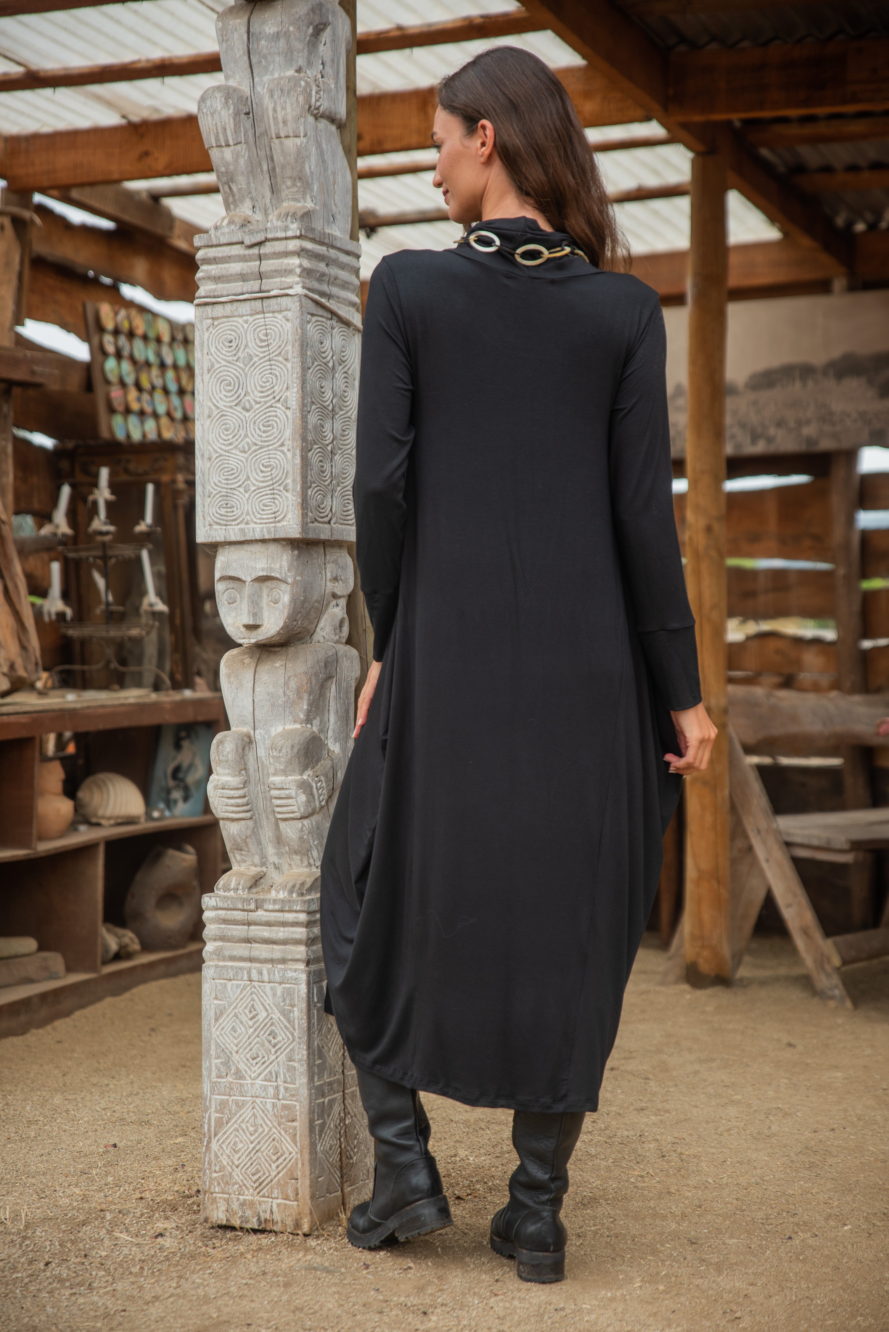 VESTIDO MURCIÉLAGO NEGRO