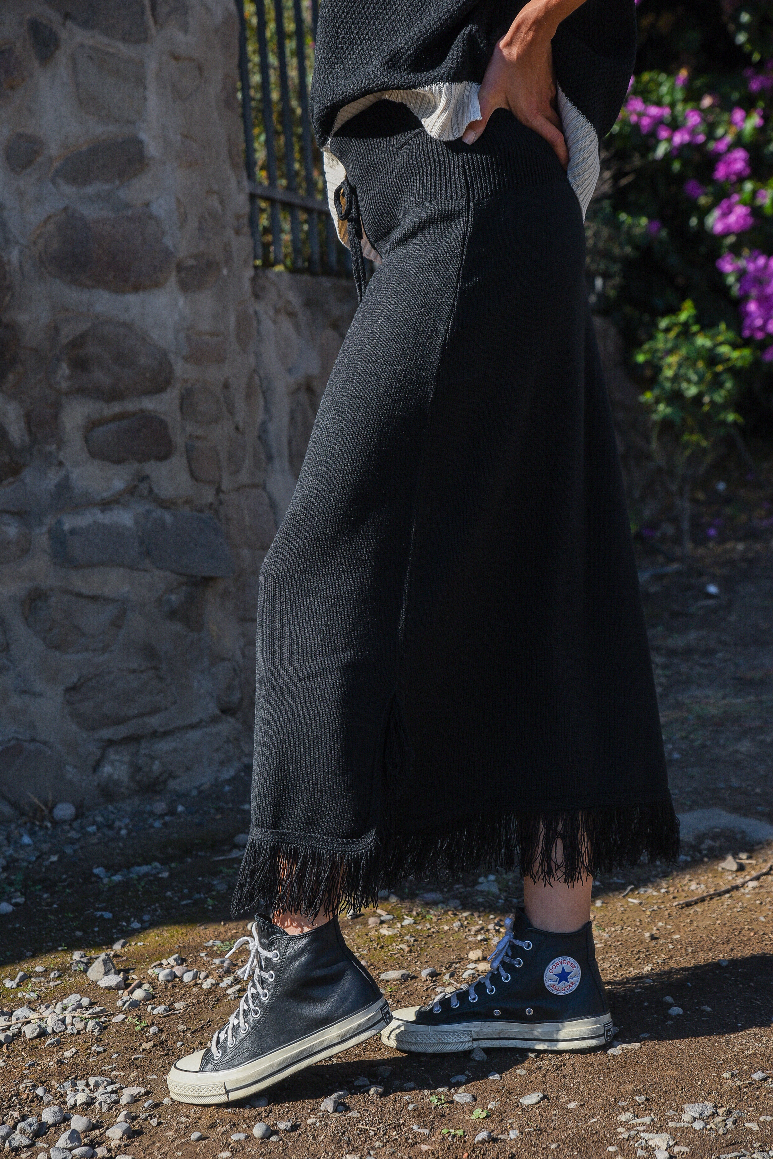 POLLERA TEJIDA PRETINA FLECOS