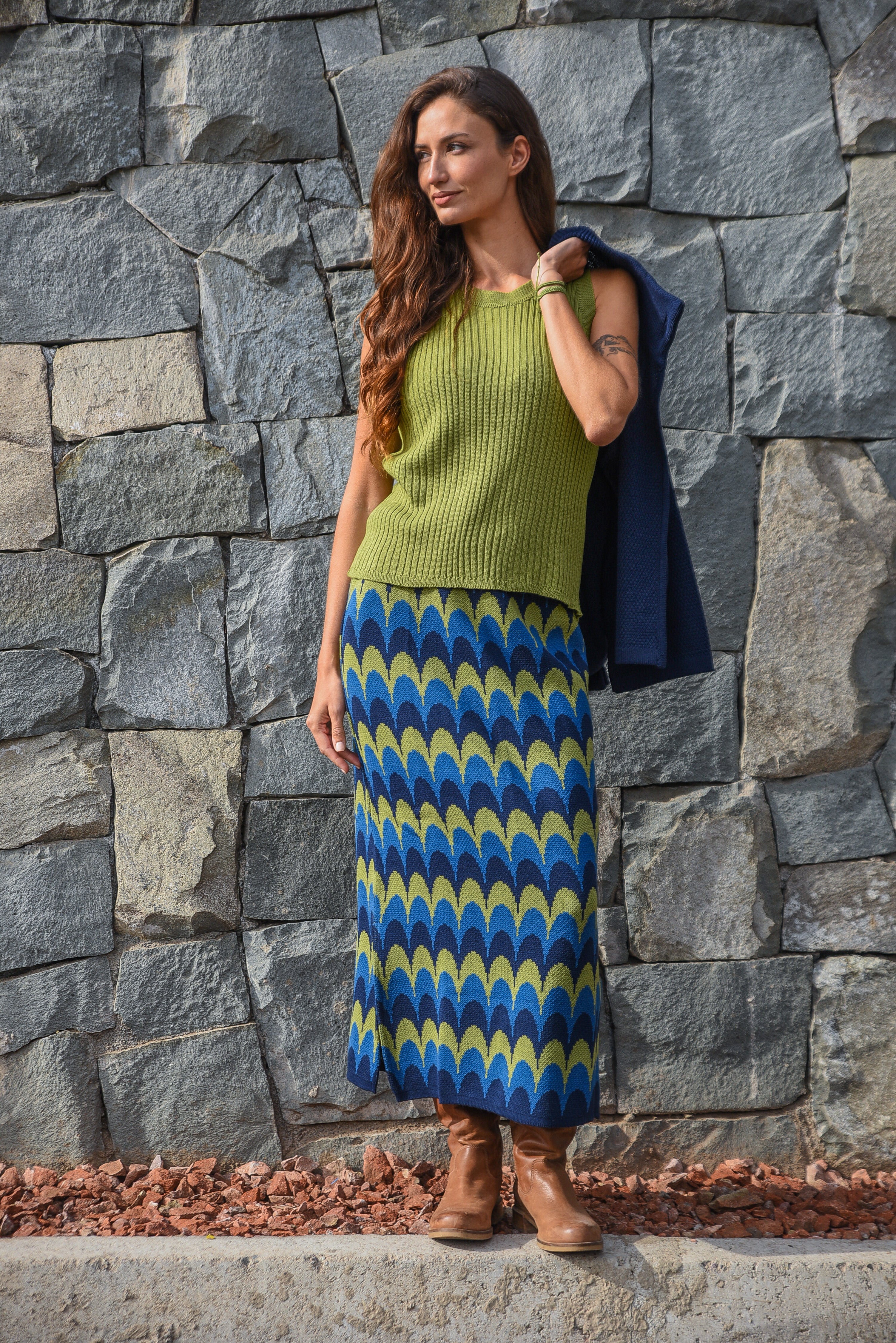 POLLERA TEJIDA ONDAS