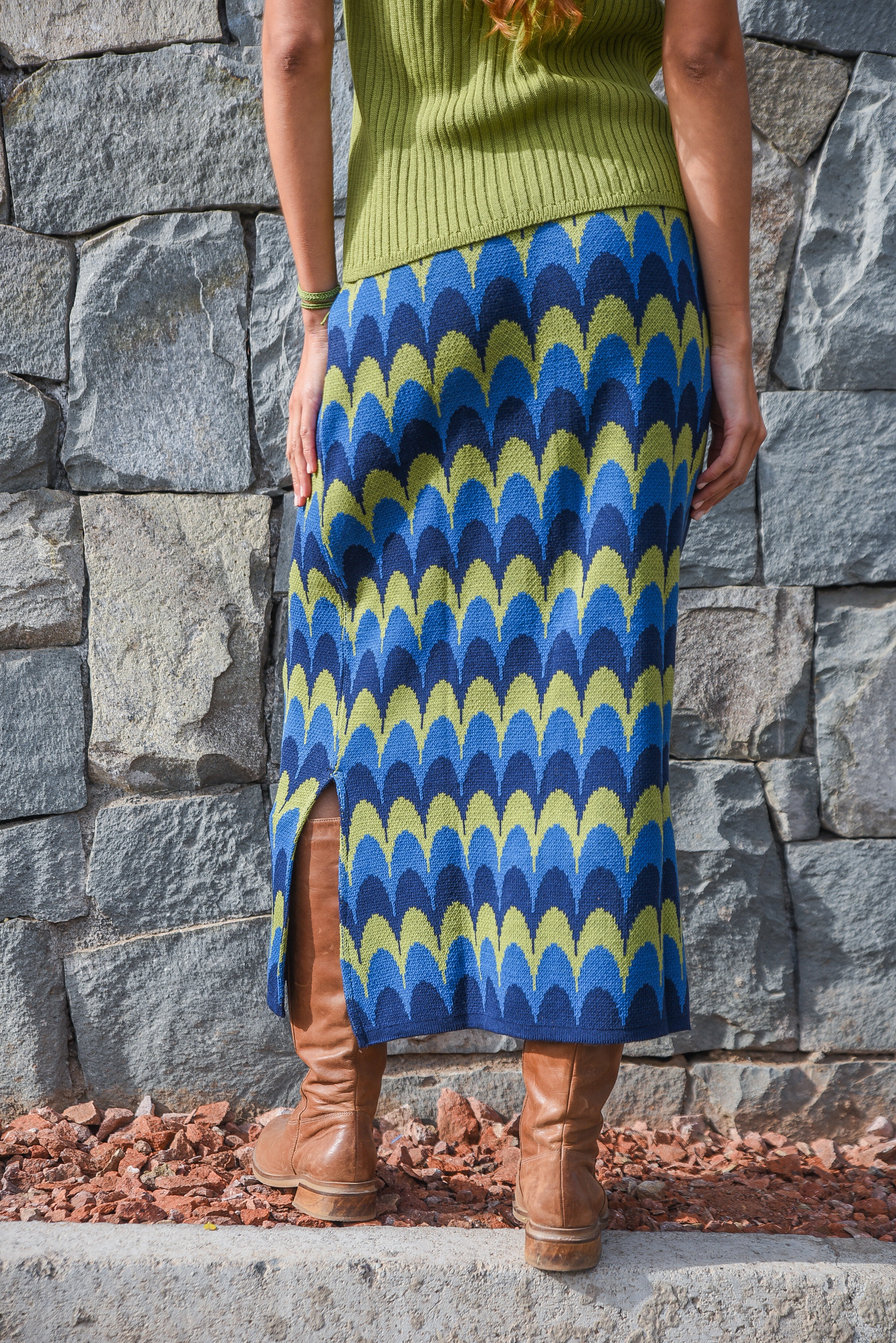POLLERA TEJIDA ONDAS