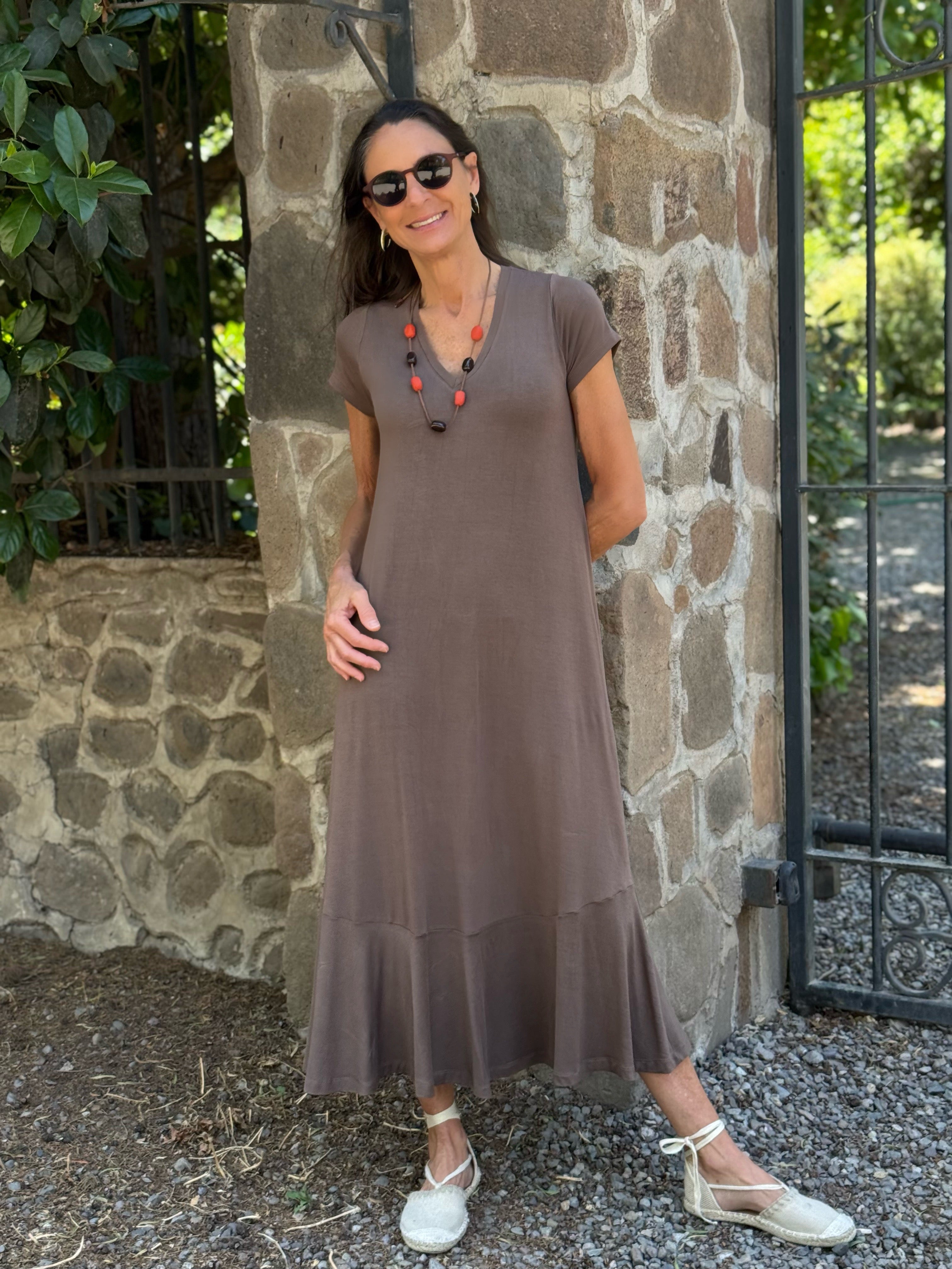 VESTIDO LUISA MANGA CORTA CAFÉ