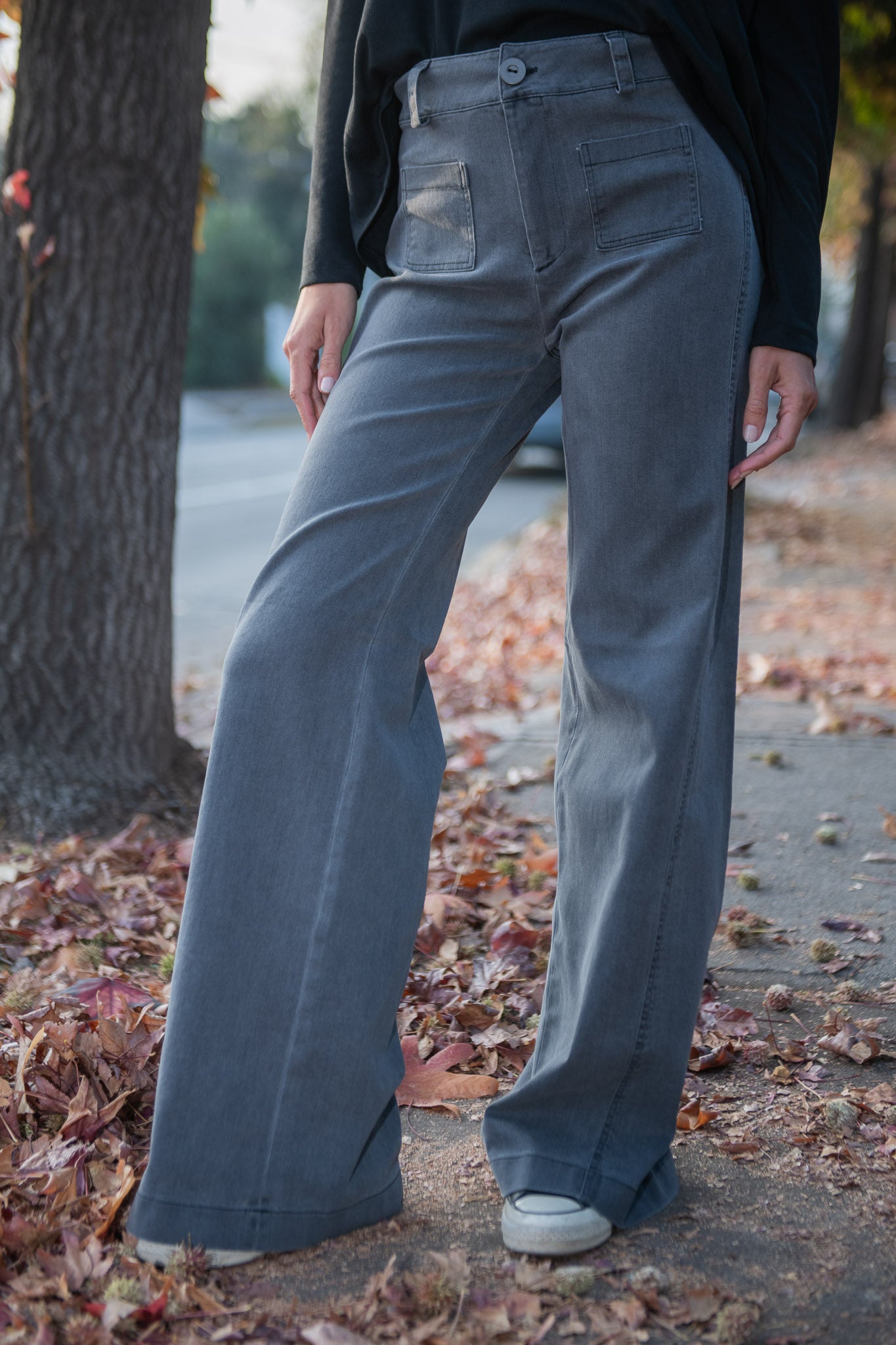 JEANS BOLSILLO GRIS