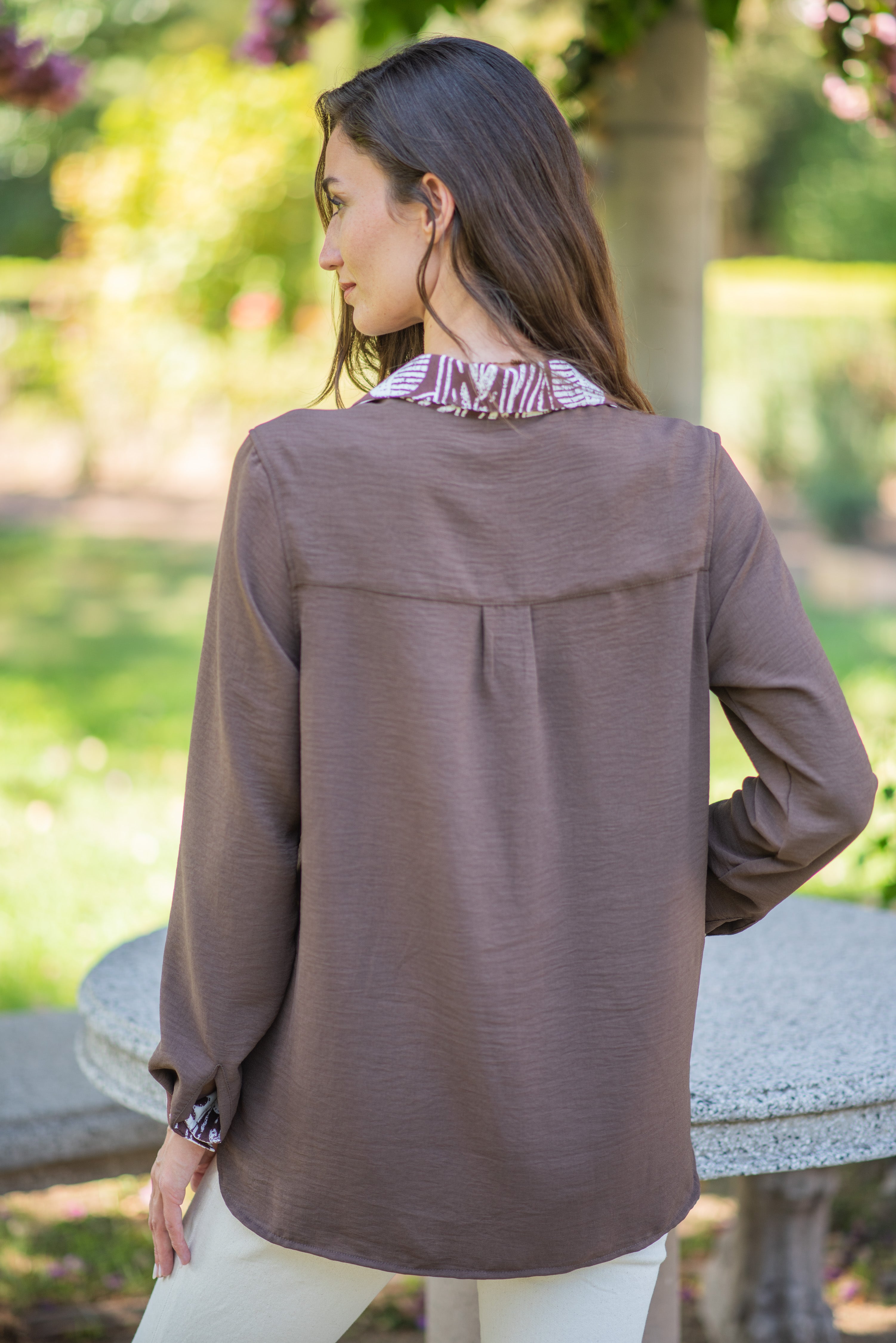BLUSA ALICIA CAFÉ ÉTNICO