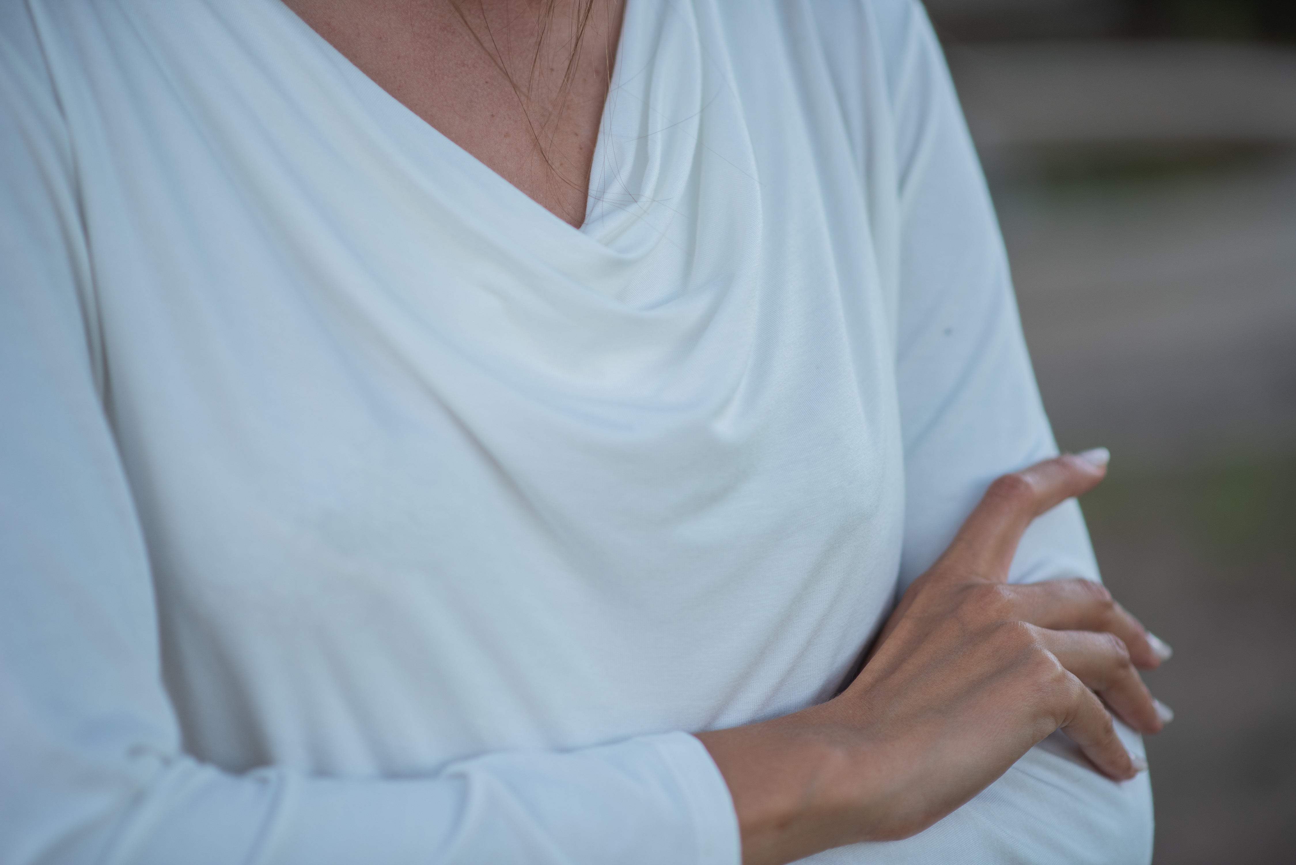 POLERA CUELLO DRAPEADO