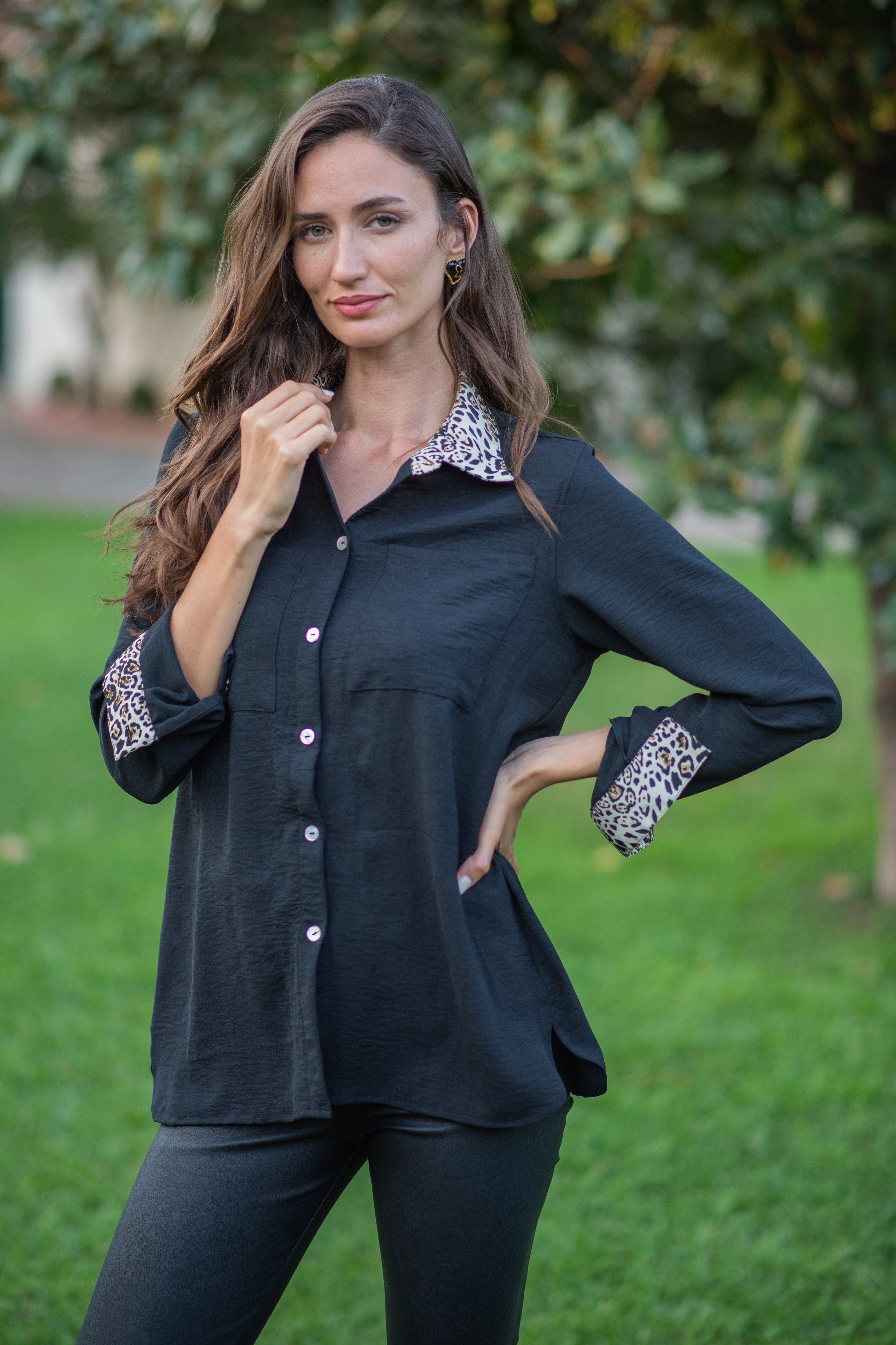 BLUSA ALICIA NEGRO LEOPARDO