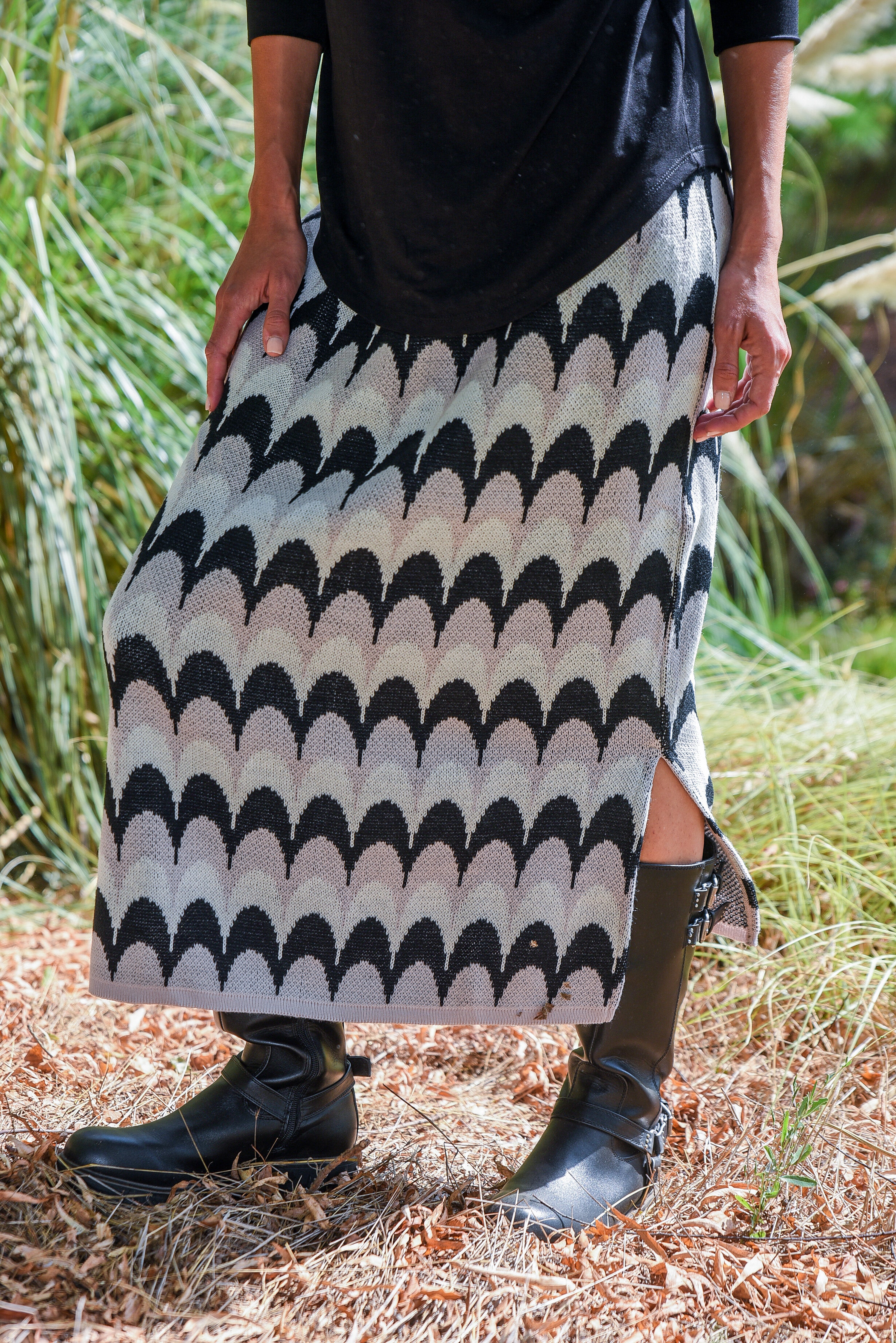 POLLERA TEJIDA ONDAS