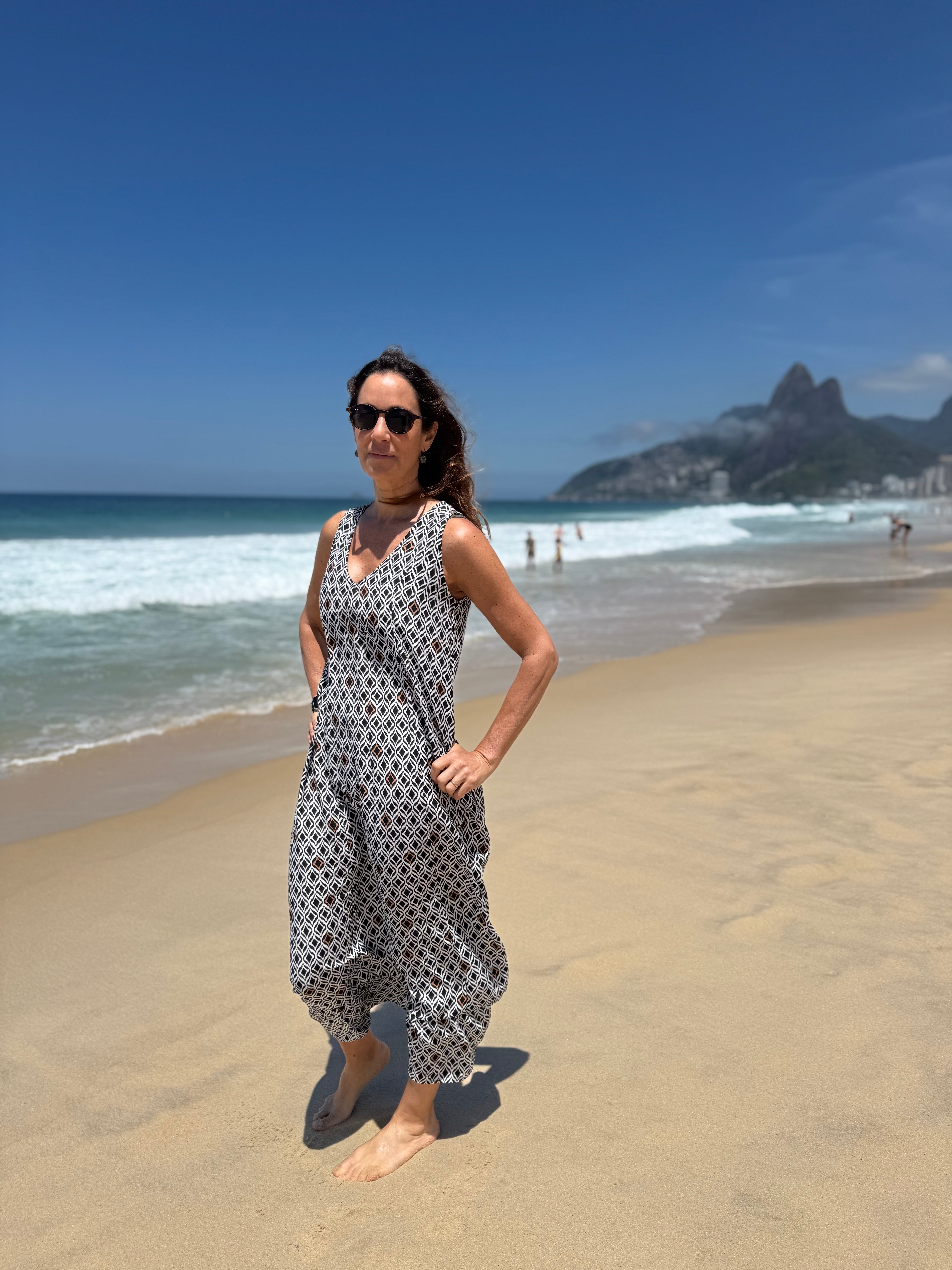 VESTIDO ORQUÍDEA GEOMÉTRICO