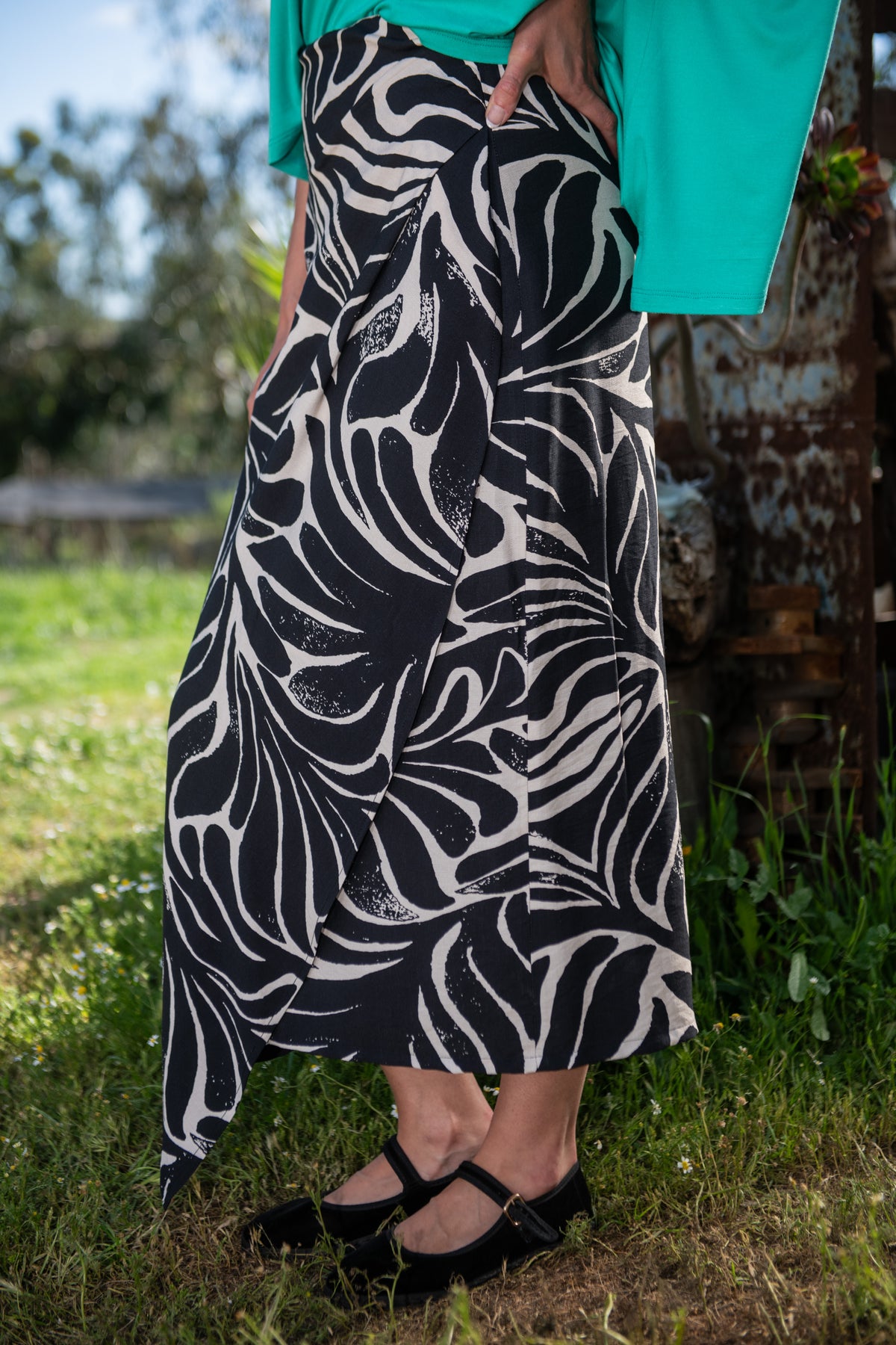 POLLERA DOMINGA NEGRO