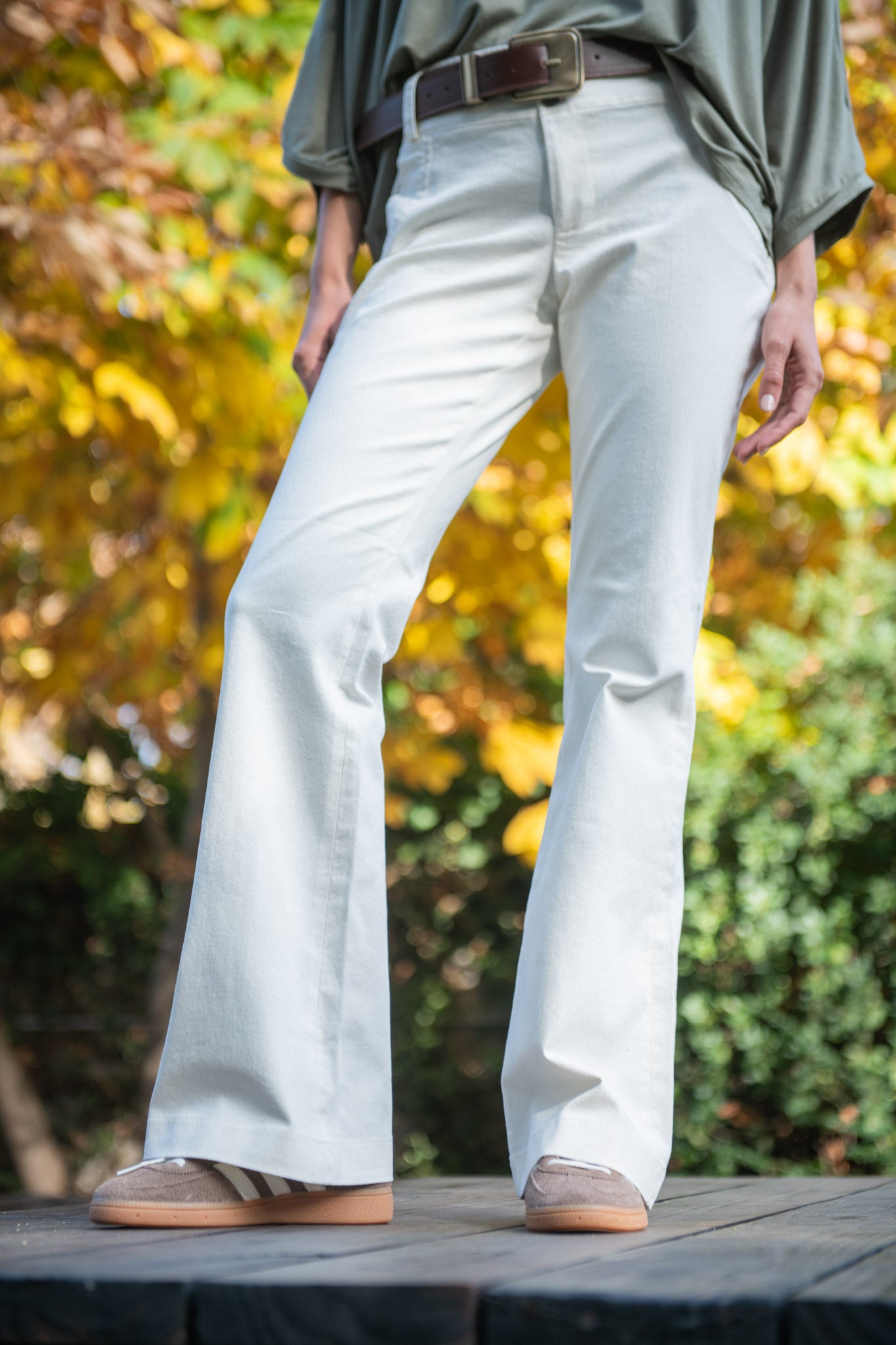 PANTALÓN JEANS KATE CREMA
