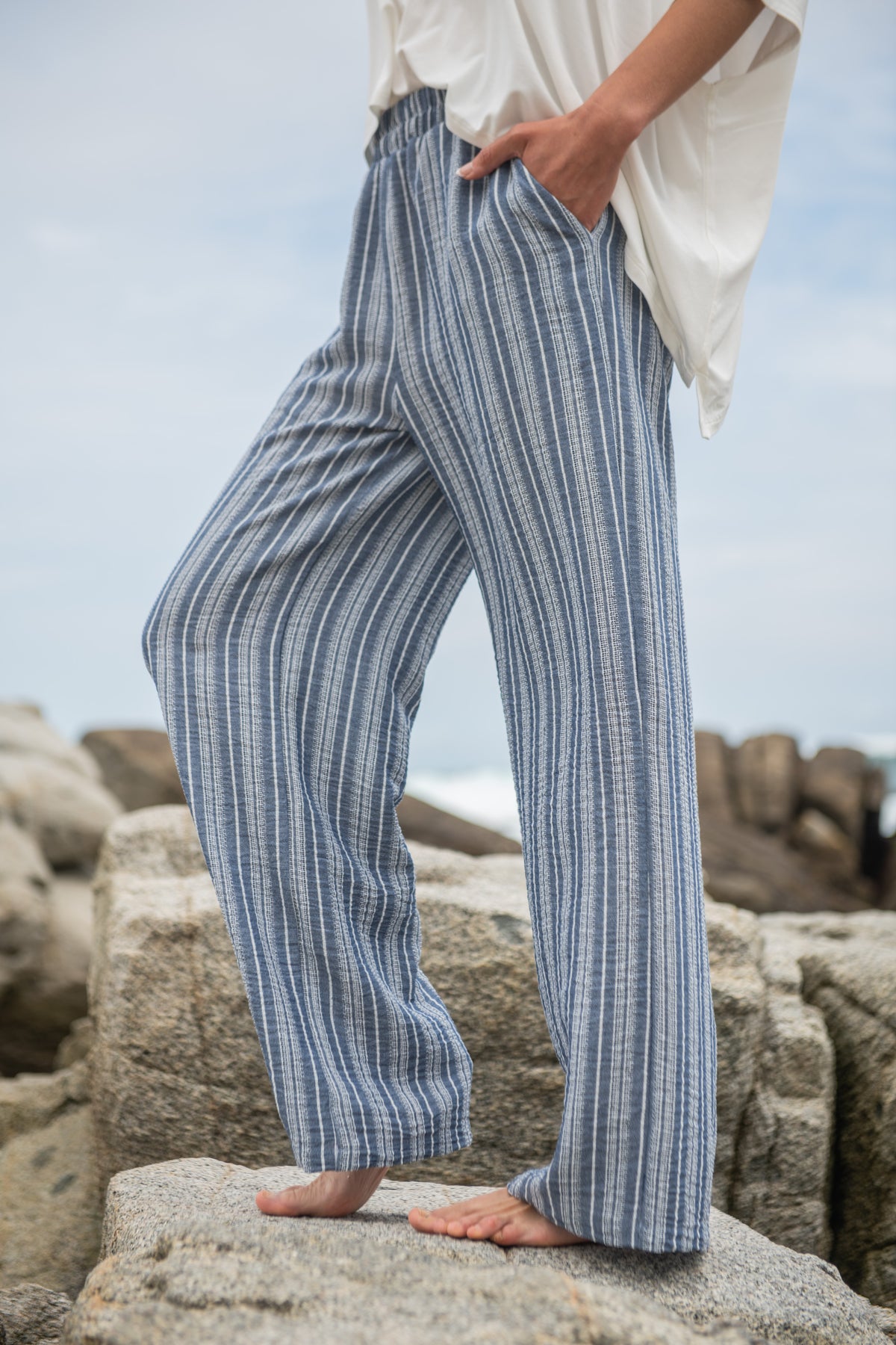 PANTALÓN RAYADO AZUL