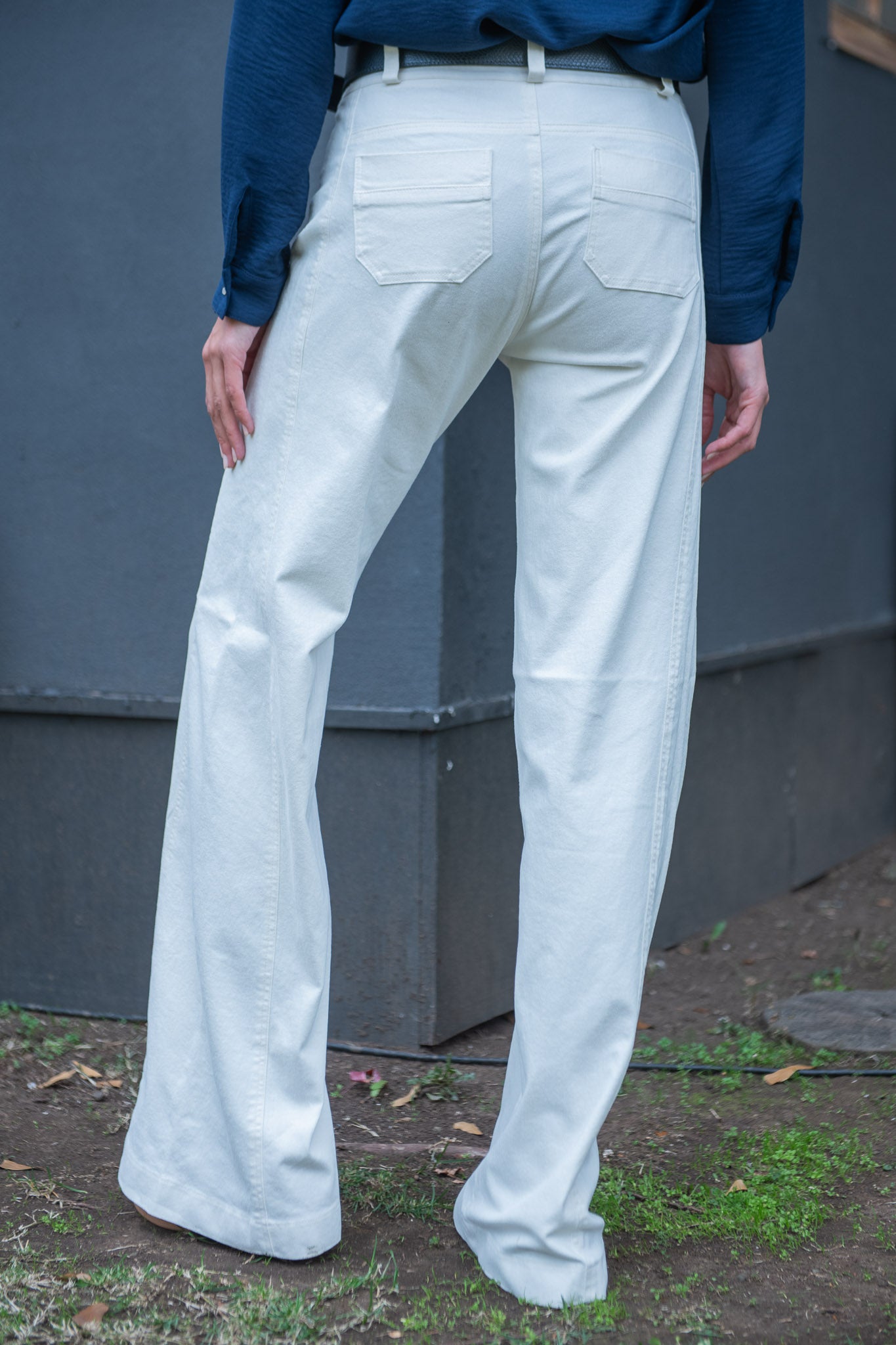 JEANS BOLSILLO CREMA
