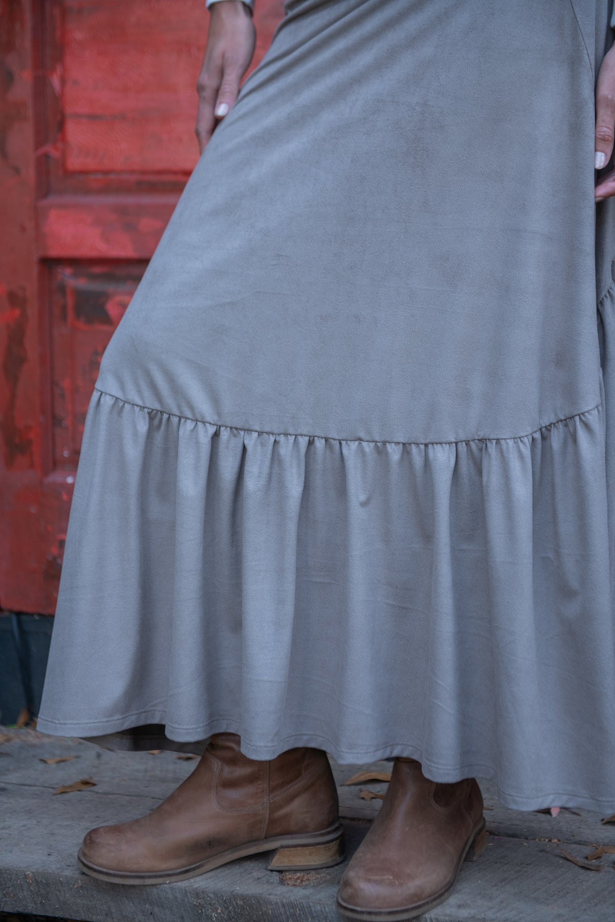 POLLERA GAMUZA TAUPE