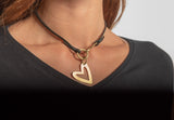 COLLAR CUERO CORAZON COBRE