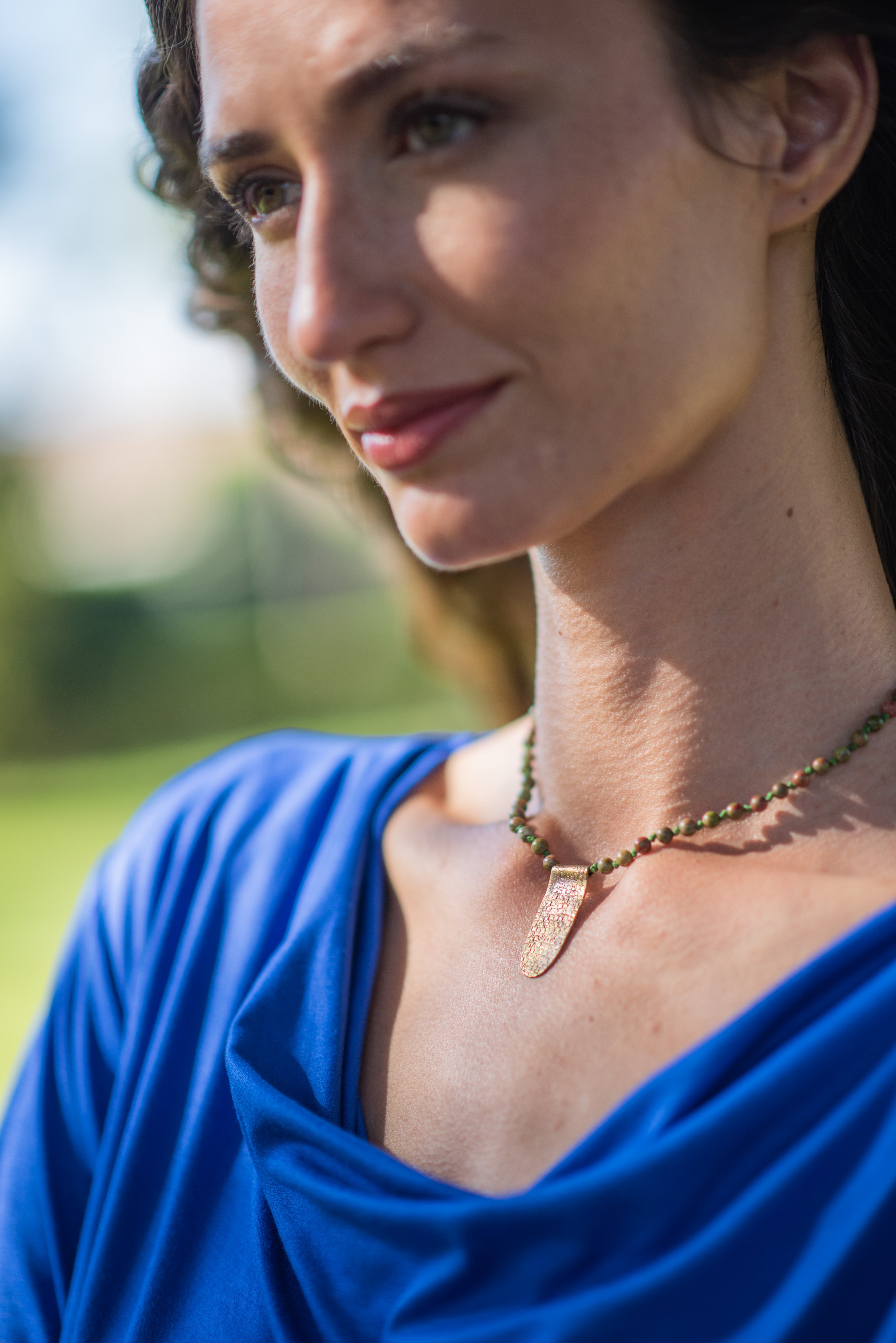 COLLAR VERDE TIERRA