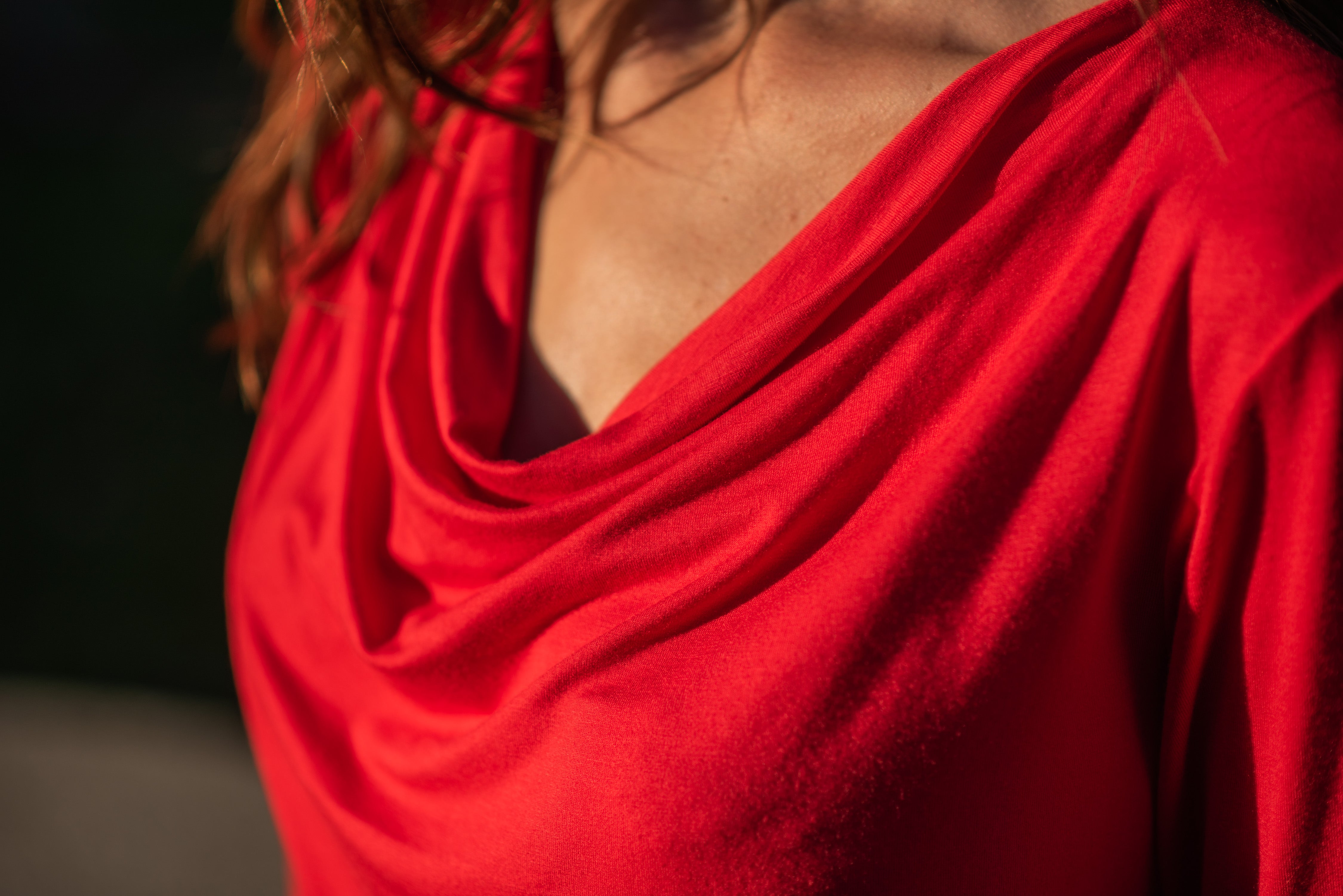 POLERA CUELLO DRAPEADO