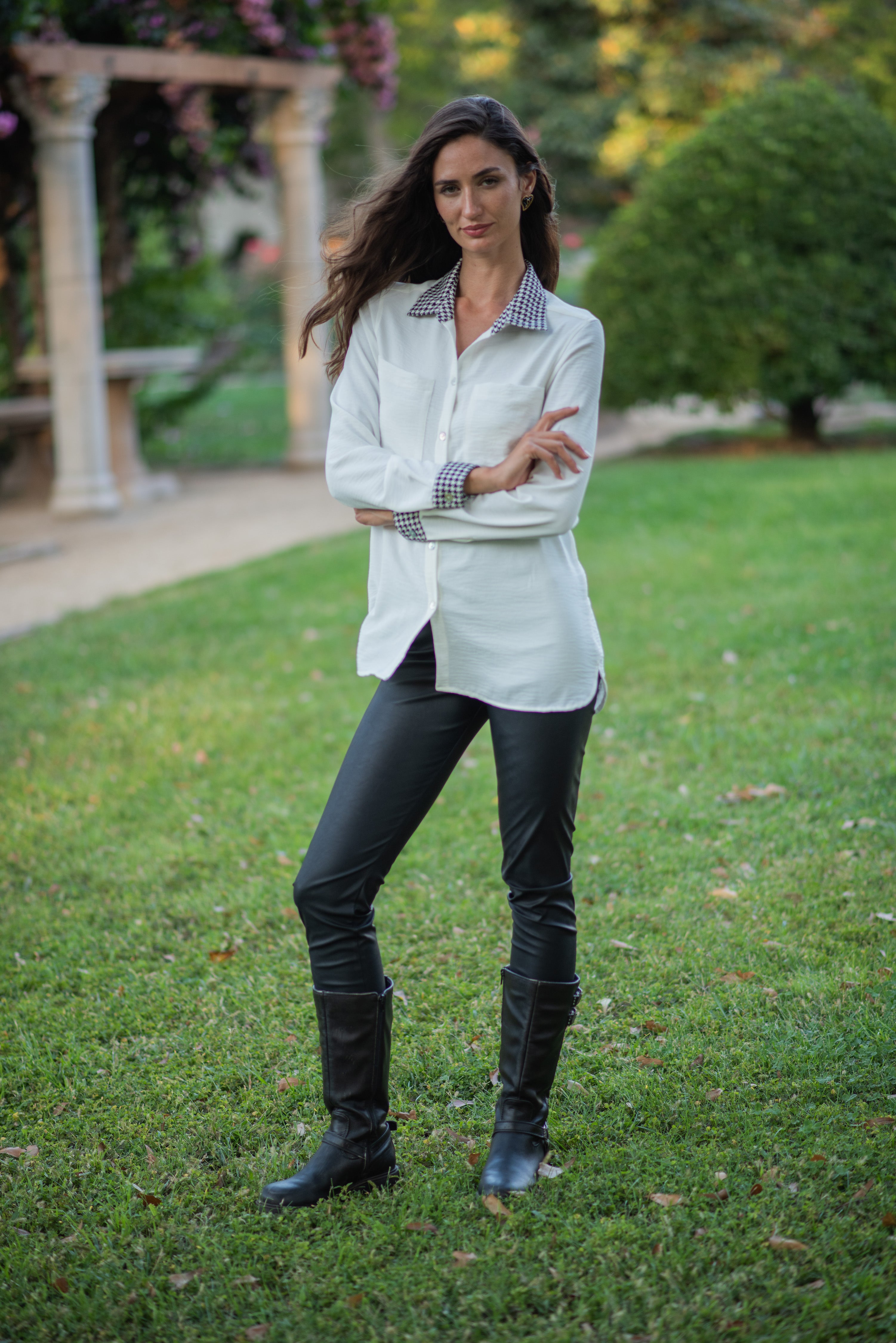 BLUSA ALICIA BLANCO Y NEGRO