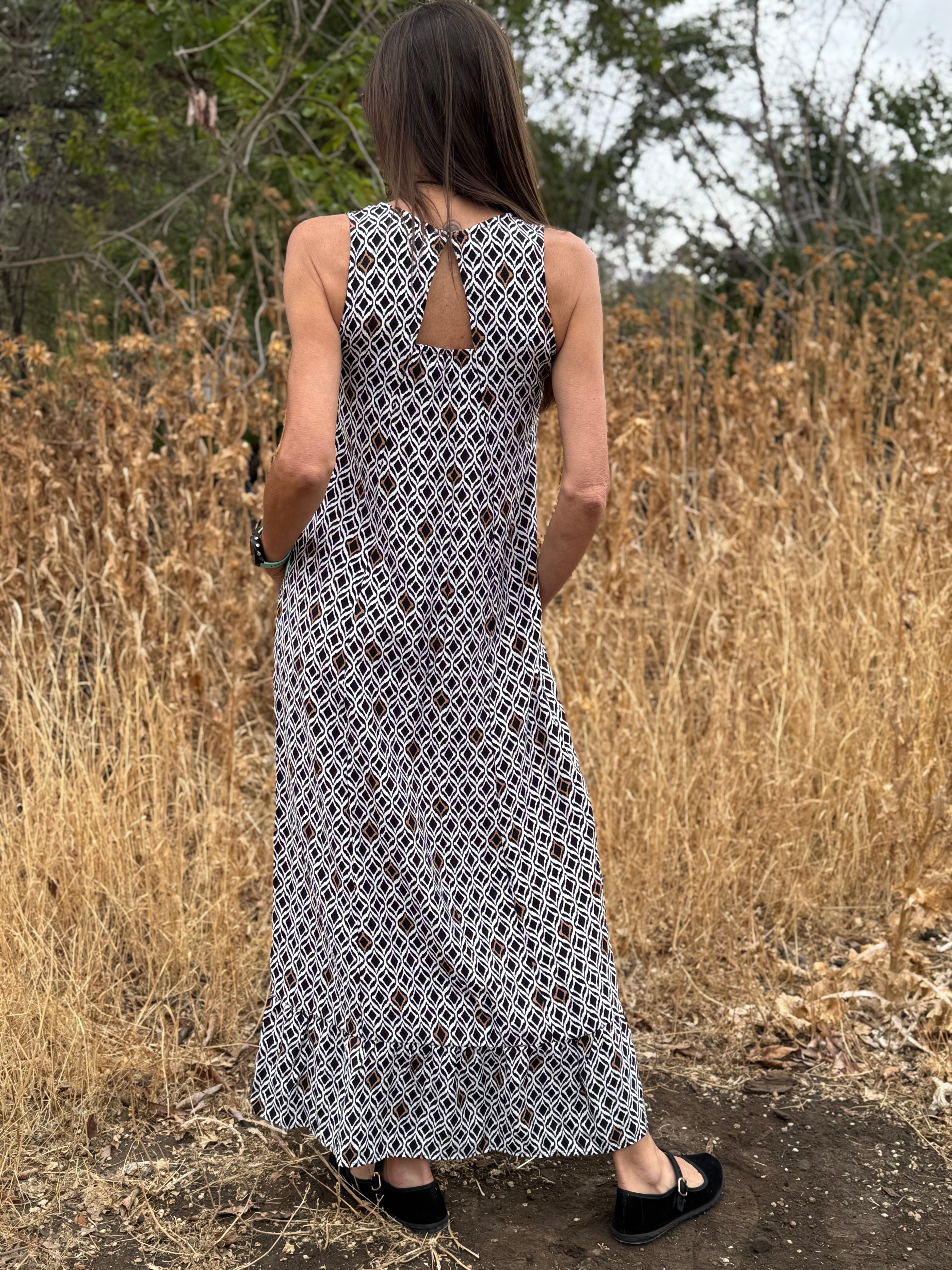 VESTIDO ORQUÍDEA GEOMÉTRICO