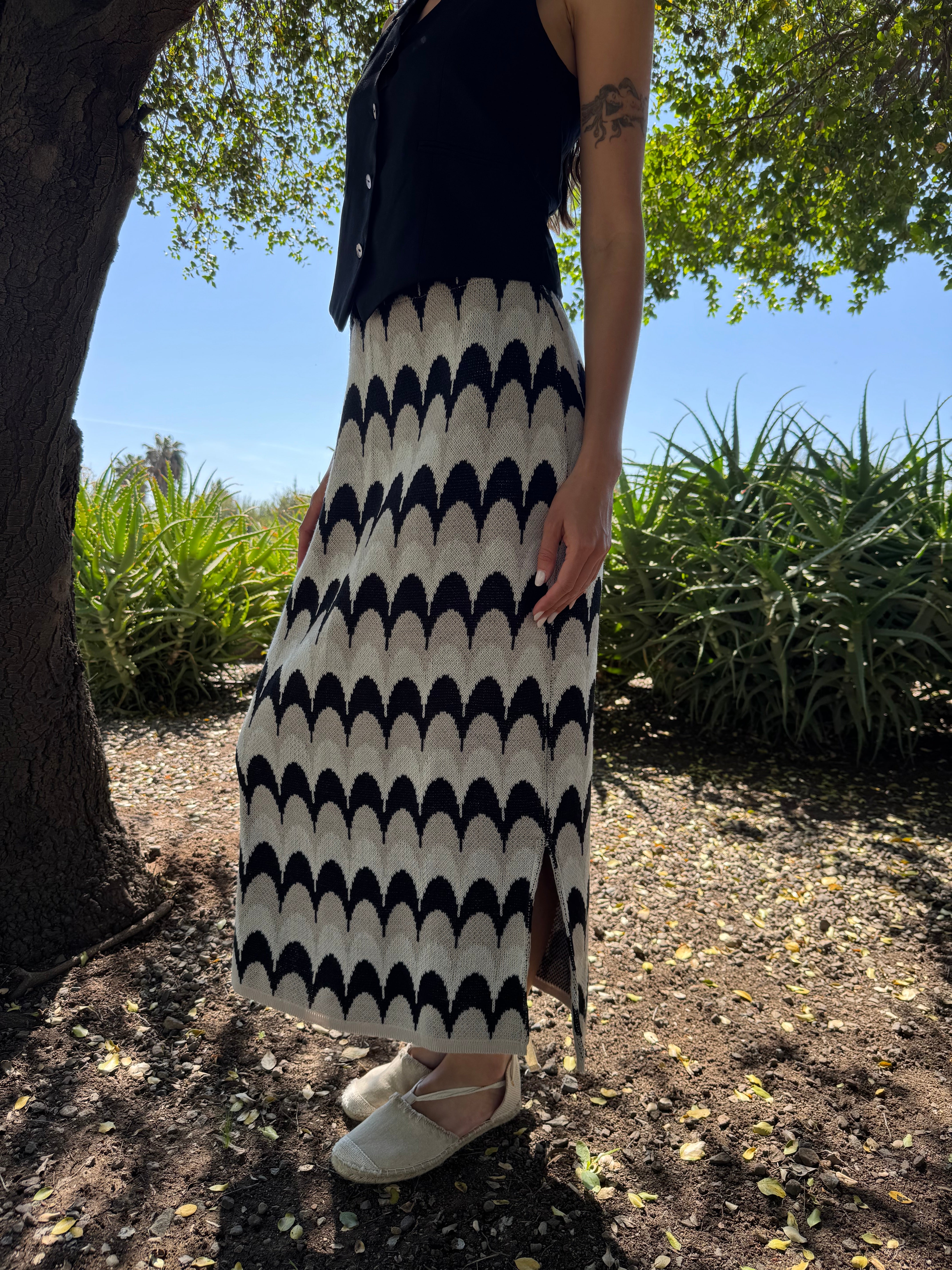 POLLERA TEJIDA ONDAS