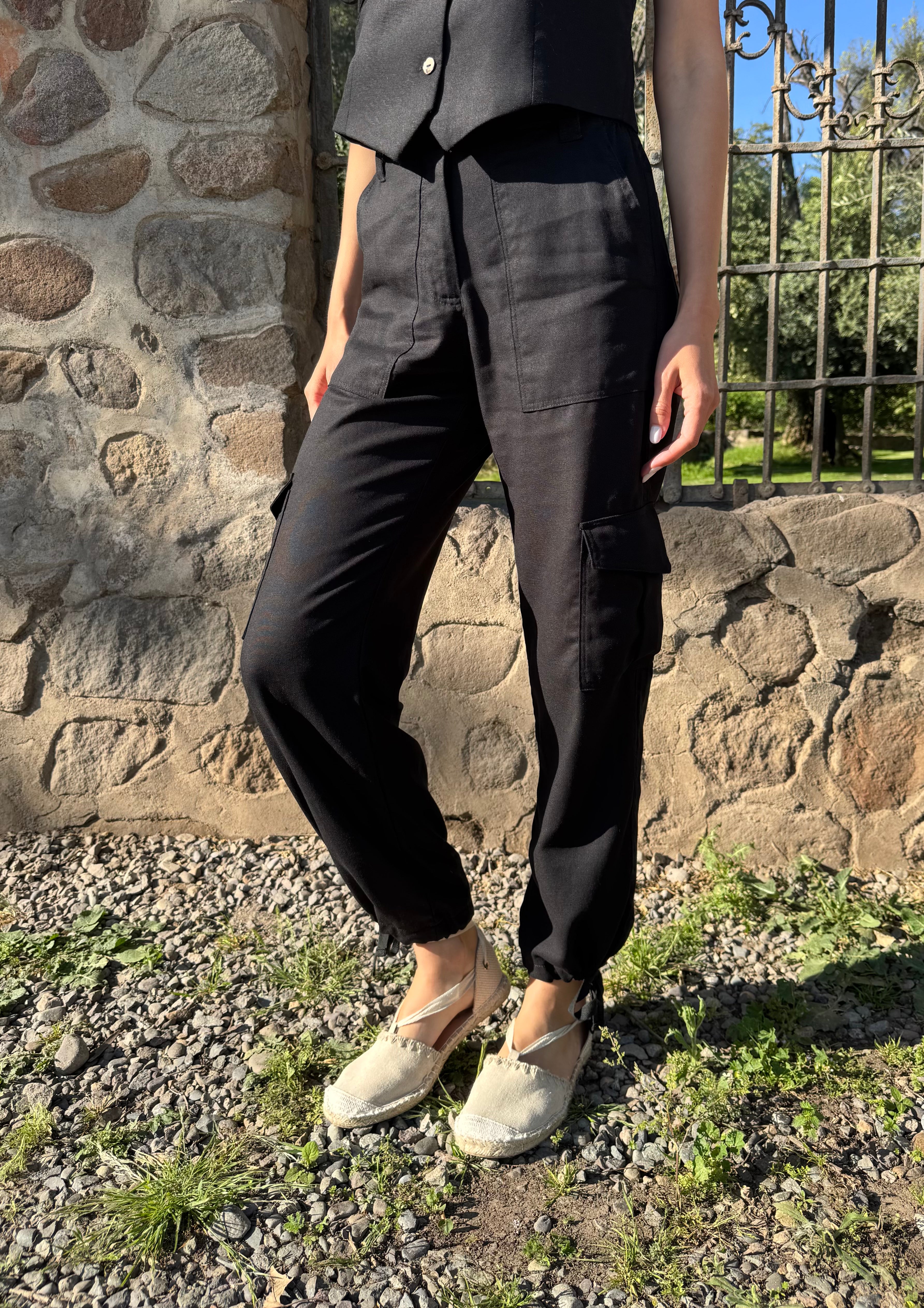 PANTALÓN LINO CARGO NEGRO