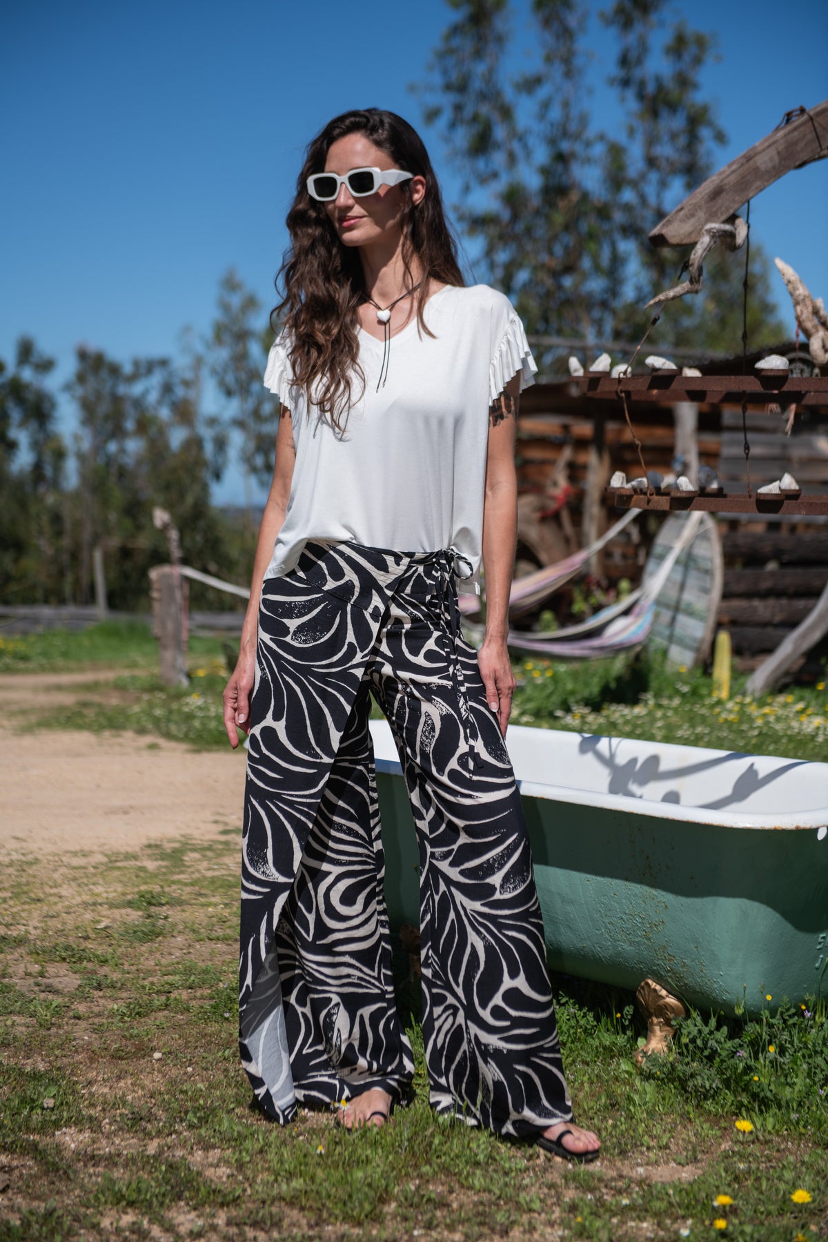 PANTALÓN ESTAMPADO DOMINGA NEGRO